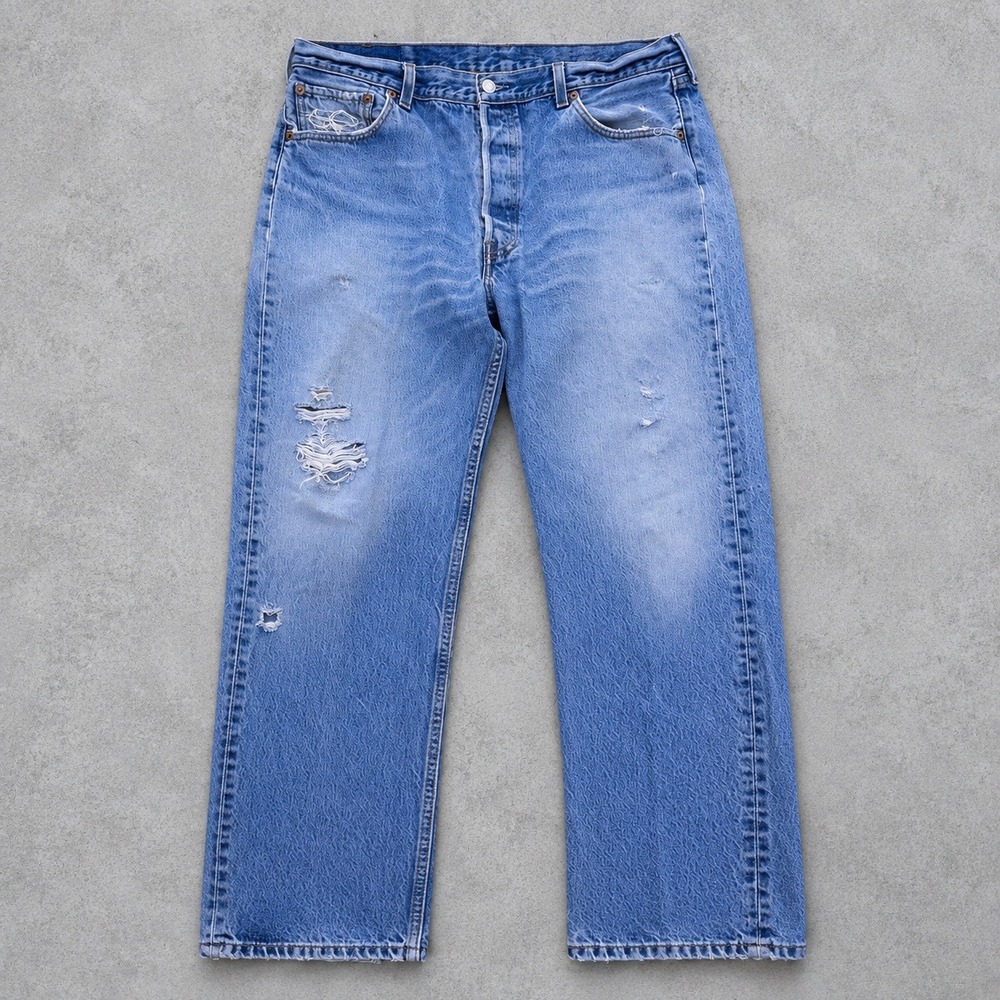 Vintage 90s Levis 501xx Made in USA stamp 555 Light Wash Distressed Jeans 34x29
